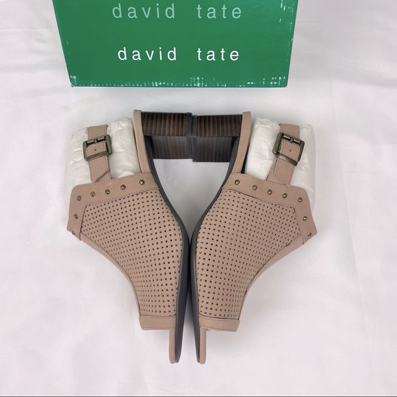 Genuine Leather Open Toe Studded Block Heels NWT - Picture 2 of 4